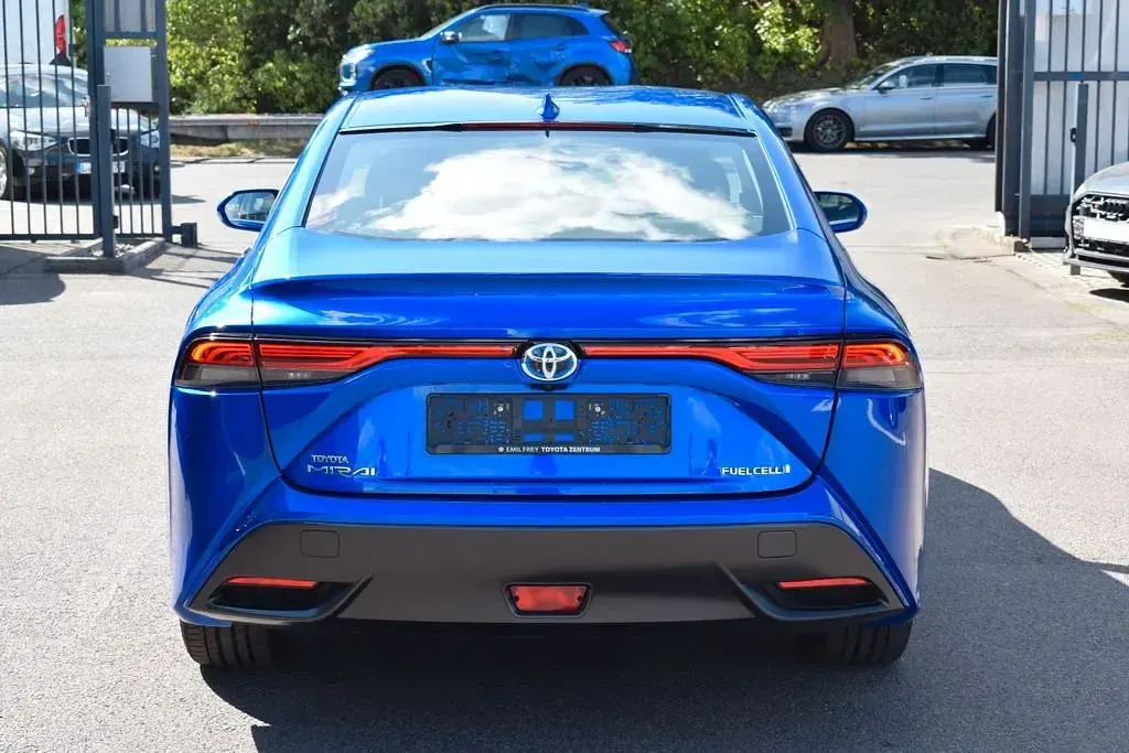 Gebraucht Toyota Mirai 182 PS (133 kW) 2021 Blau Limousine