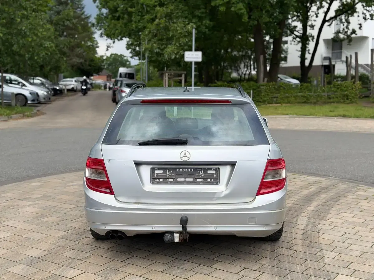 Gebraucht Mercedes C200 136 PS (100 kW) 2008 Silber Kombi
