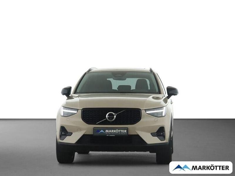 Gebraucht Volvo XC40 Plus 163 PS (119 kW) 2025 Beige SUV