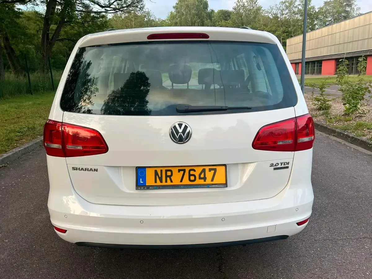 Gebraucht VW Sharan 140 PS (102 kW) 2013 Weiß Van / Kleinbus