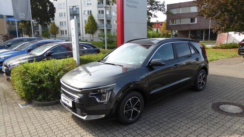 Grau Gebraucht 2023 Kia Niro Spirit SUV | 39.590 € (Teuer) - Bild 1/4