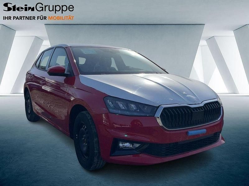 Neu Skoda Fabia Selection 80 PS (58 kW) 2025 Rot Kleinwagen