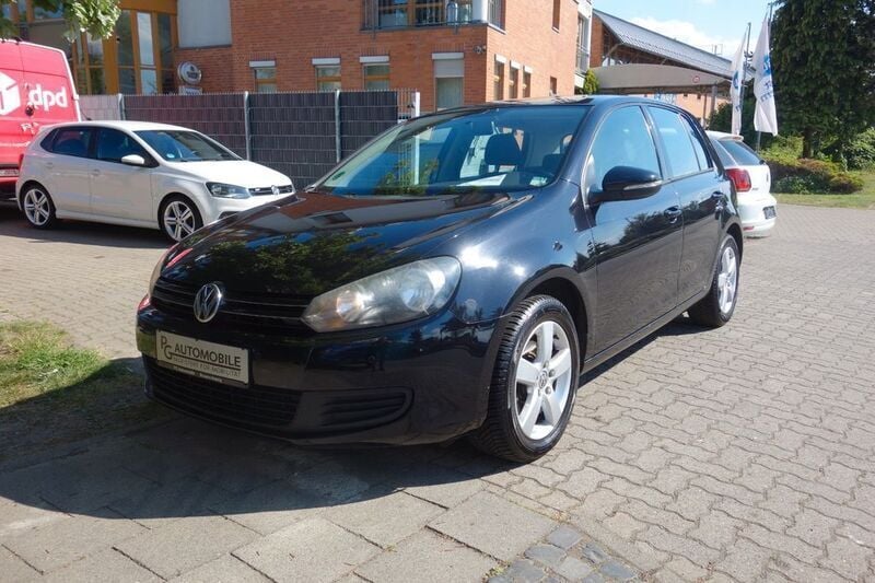 Schwarz Gebraucht 2012 VW Golf VI Comfortline Limousine | 3.490 € (Superpreis) - Bild 1/4