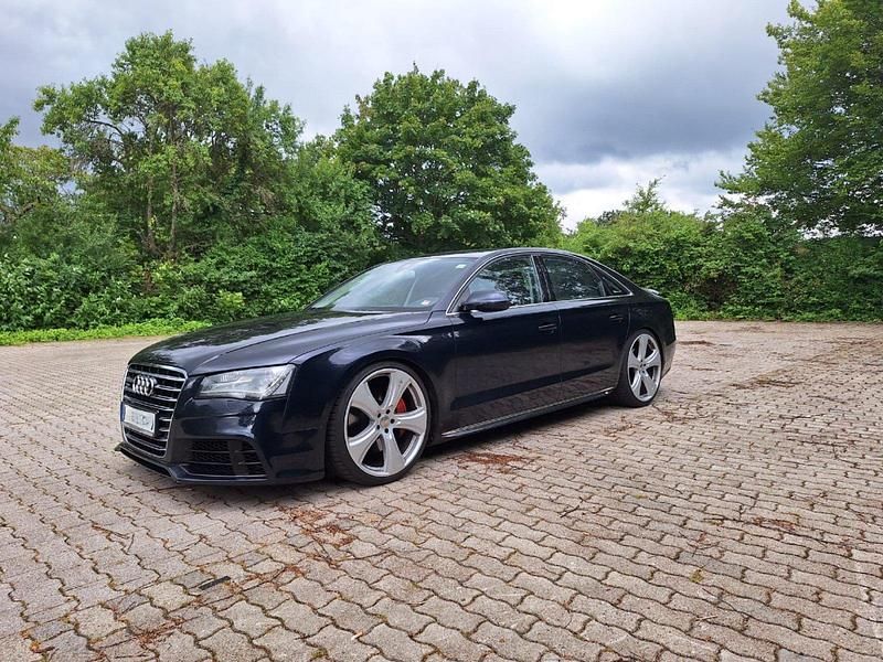 Blau Gebraucht 2011 Audi A8 Limousine | 21.000 € - Bild 1/4