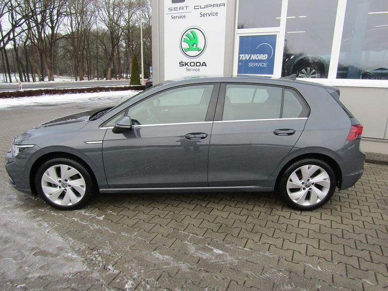 Gebraucht VW Golf VII Style 150 PS (110 kW) 2020 Grau Limousine