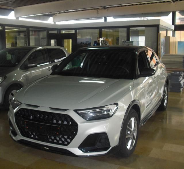 Gebraucht Audi A1 Sport 116 PS (85 kW) 2024 Silber Kleinwagen