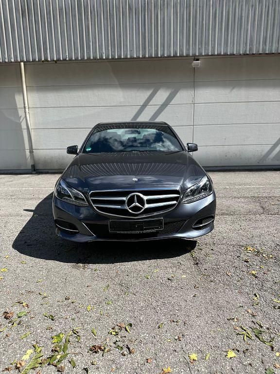 Gebraucht Mercedes E200 184 PS (135 kW) 2015 Grau Limousine