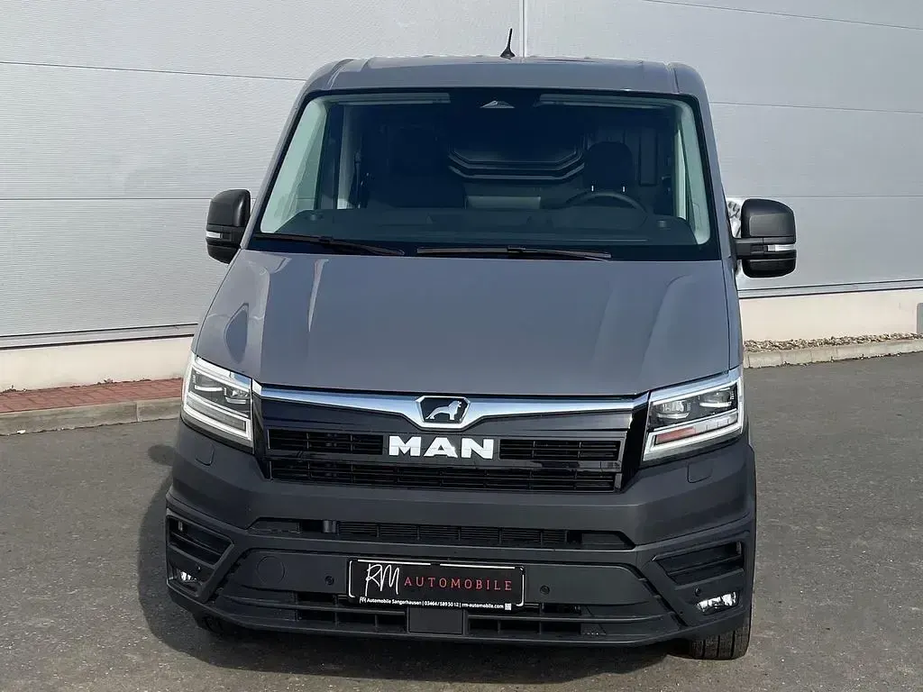 Neu MAN TGE 177 PS (130 kW) 2026 Grau Van