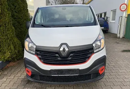 Gebraucht Renault Trafic Komfort 120 PS (88 kW) 2019 Weiß Van / Kleinbus
