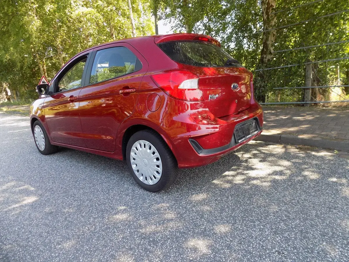 Gebraucht Ford Ka Plus Cool & Connect 86 PS (63 kW) 2019 Rot Kleinwagen