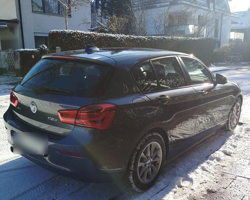 Gebraucht BMW 118 150 PS (110 kW) 2016 Grau Kleinwagen