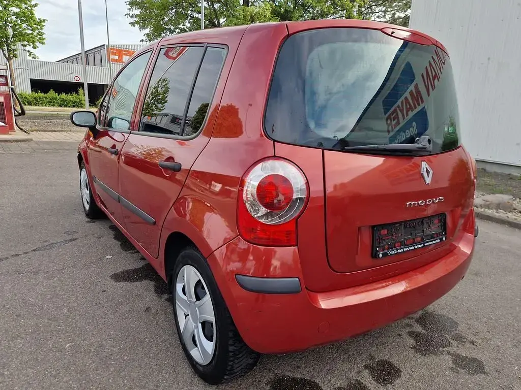Second-hand Renault Modus Authentique 75 CP (55 kW) 2005 Roșu Monovolum