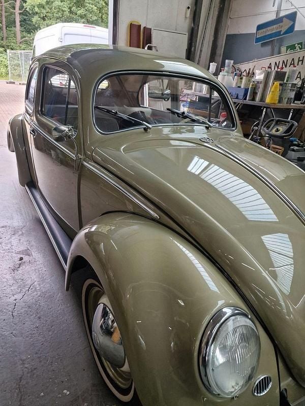 Grün Gebraucht 1956 VW Käfer Limousine | 43.500 € - Bild 1/4