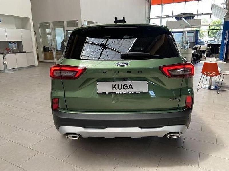 Gebraucht Ford Kuga Active X 182 PS (133 kW) 2024 Grün SUV
