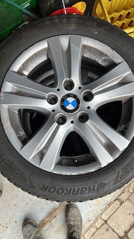 Grau Gebraucht 2011 BMW 116 Kleinwagen | 2.000 € (Superpreis) - Bild 1/4
