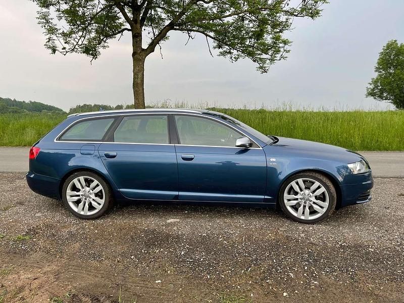 Gebraucht Audi S6 Comfort 435 PS (319 kW) 2006 Blau Kombi