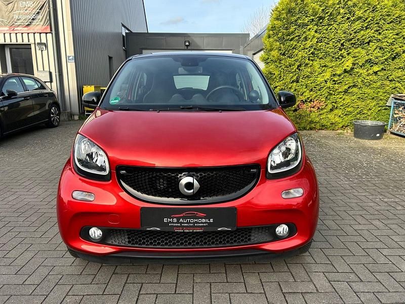 Gebraucht Smart ForFour 90 PS (66 kW) 2016 Schwarz Kleinwagen