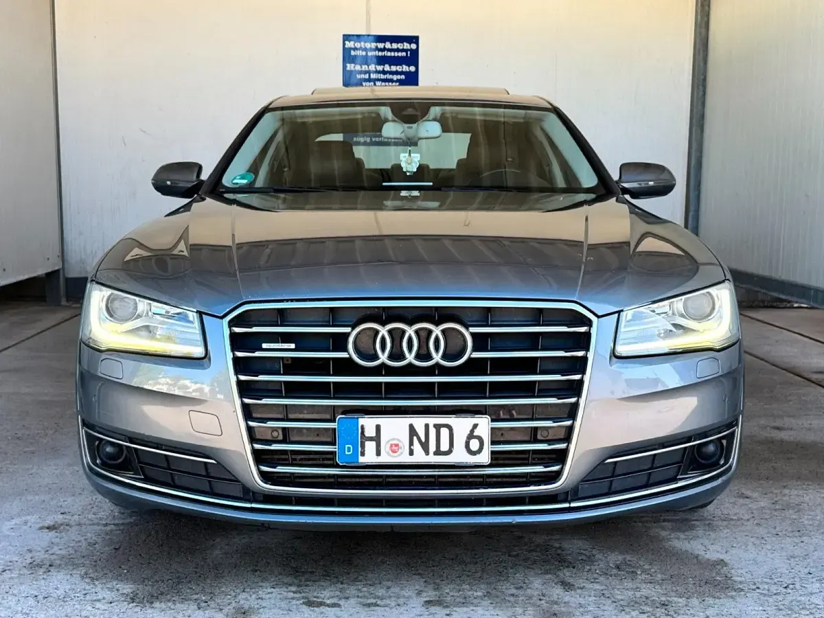 Gebraucht Audi A8 Comfort 258 PS (189 kW) 2014 Grau Limousine