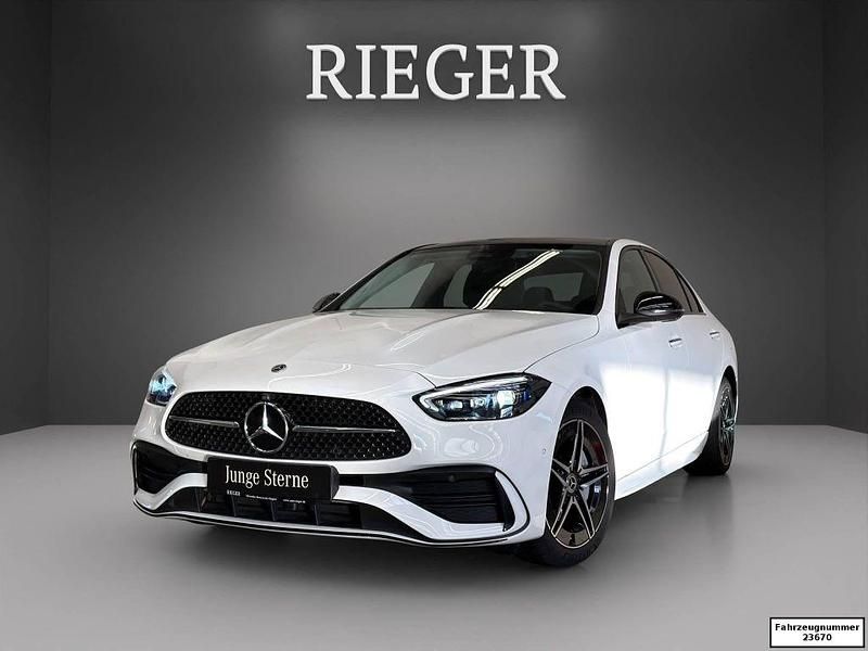 Weiß Gebraucht 2024 Mercedes C300e AMG Limousine | 44.755 € (Fairer Preis) - Bild 1/4