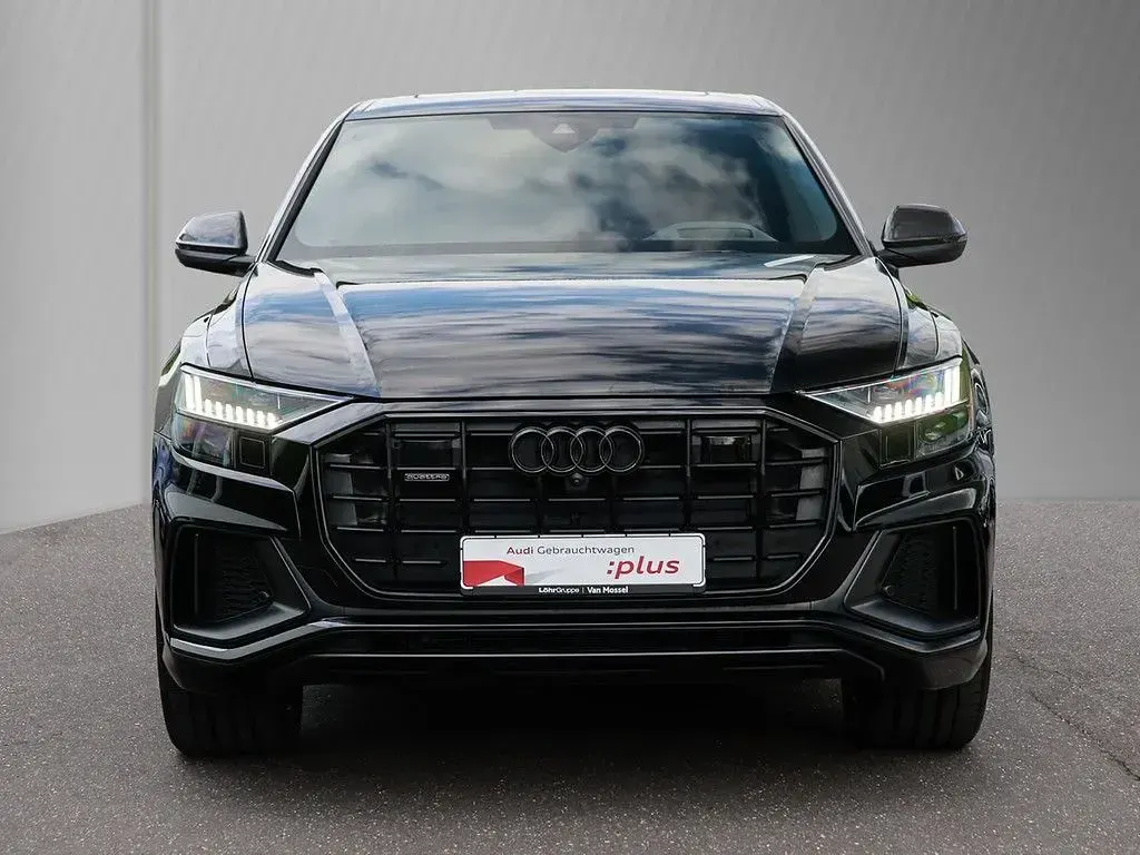 Gebraucht Audi Q8 Competition 286 PS (210 kW) 2023 Mythosschwarz metallic SUV