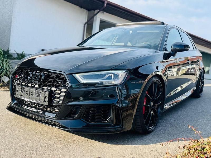 Gebraucht Audi RS3 Ambiente 400 PS (294 kW) 2019 Schwarz Limousine