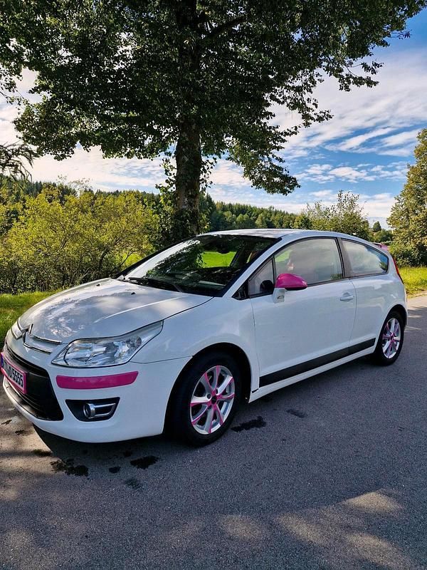 Weiß Gebraucht 2009 Citroën C4 Coupé | 3.800 € - Bild 1/4