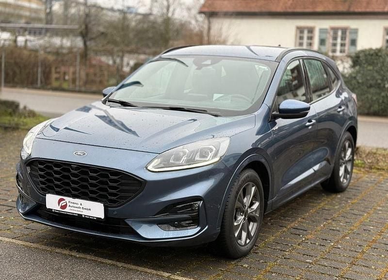 Gebraucht Ford Kuga ST-Line 120 PS (88 kW) 2024 Blau SUV