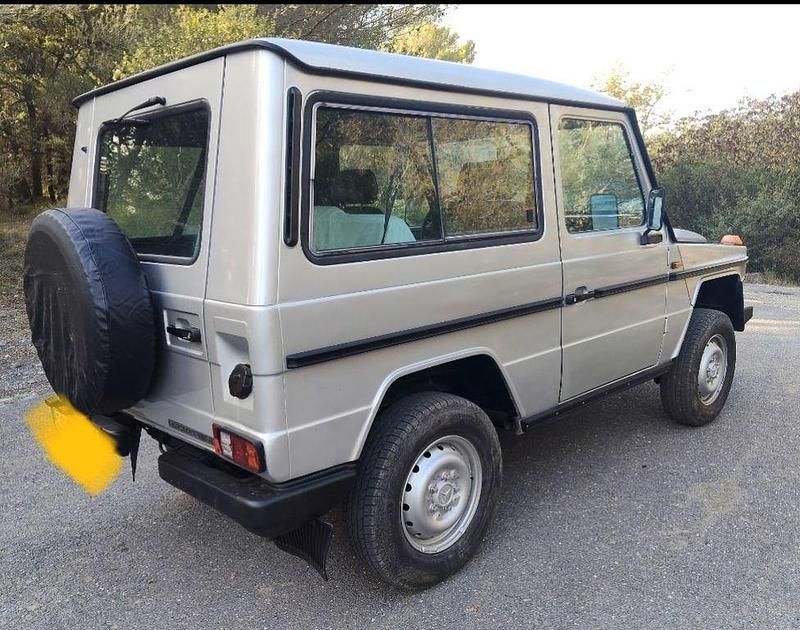 Grau Gebraucht 1988 Mercedes 200 SUV | 20.000 € - Bild 1/4