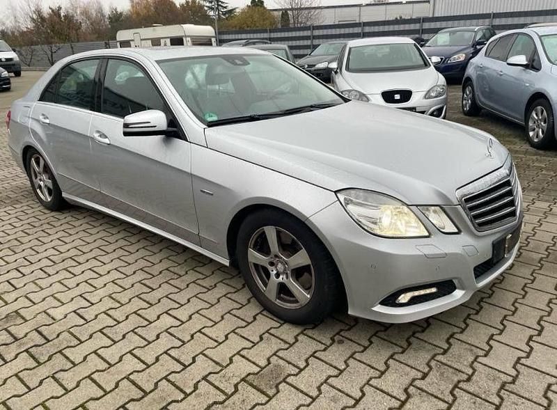 Gebraucht Mercedes E350 292 PS (214 kW) 2010 Silber Limousine