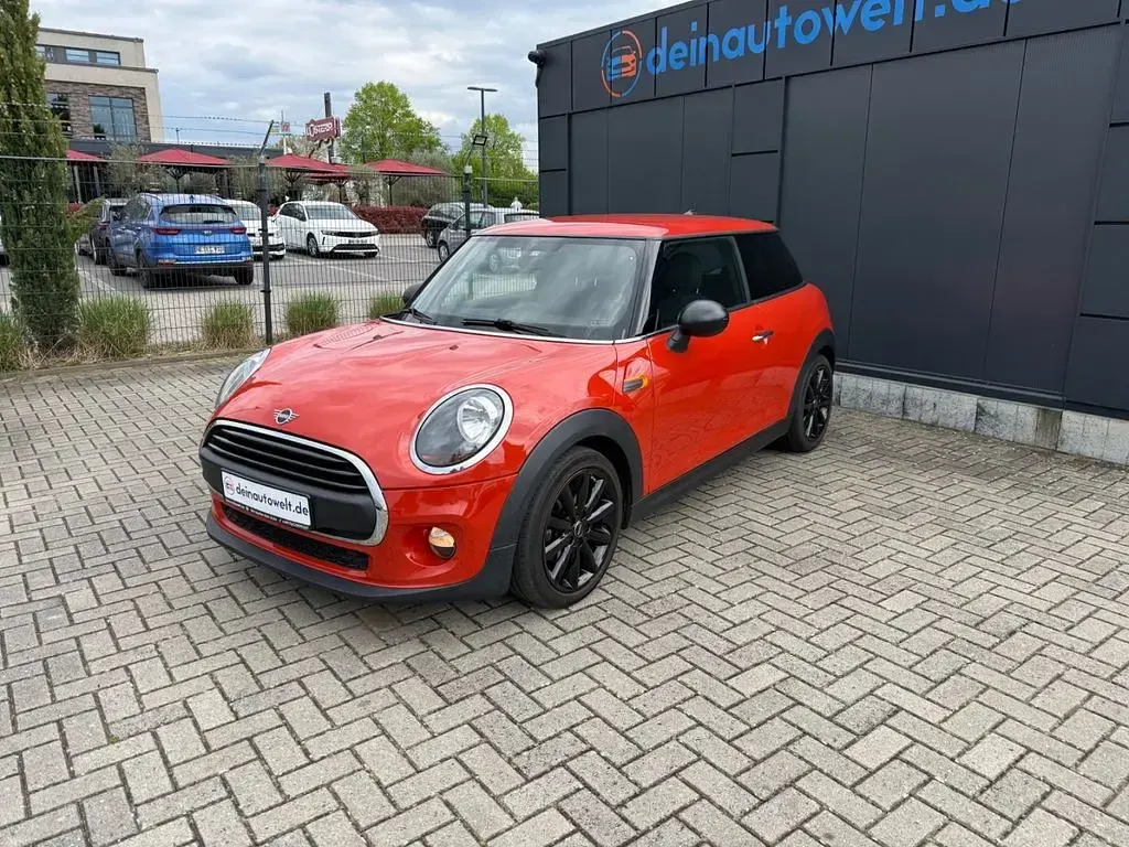 Usado Mini ONE 102 HP (75 kW) 2018 Laranja Citadino