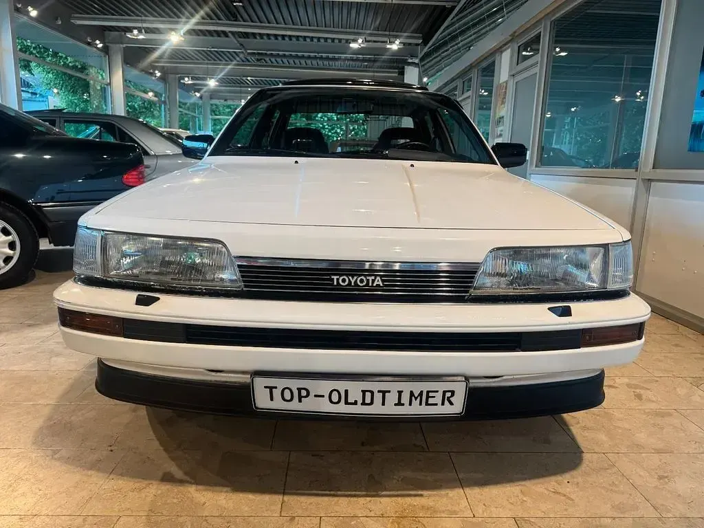 Gebraucht Toyota Camry 121 PS (88 kW) 1988 Weiß Limousine