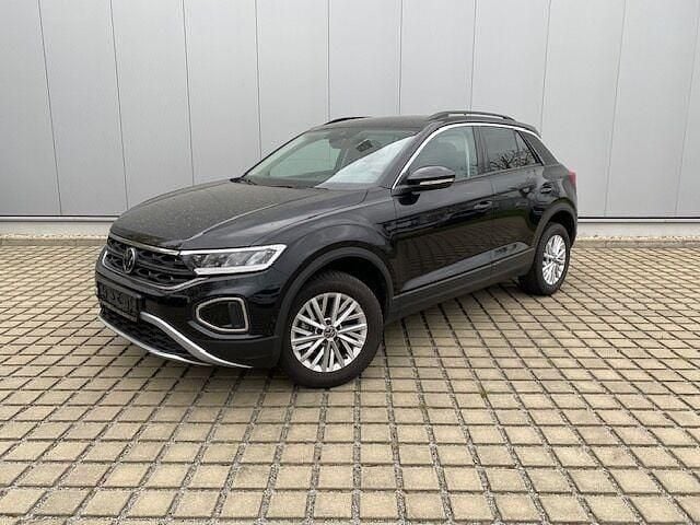 Gebraucht VW T-Roc Life 110 PS (80 kW) 2024 Keine angabe schwarz (deep black perleffekt) metallic SUV