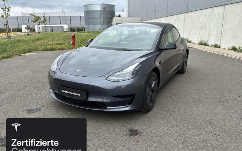 Silber Gebraucht 2021 Tesla Model 3 RWD Limousine | 25.700 € (Fairer Preis) - Bild 1/4