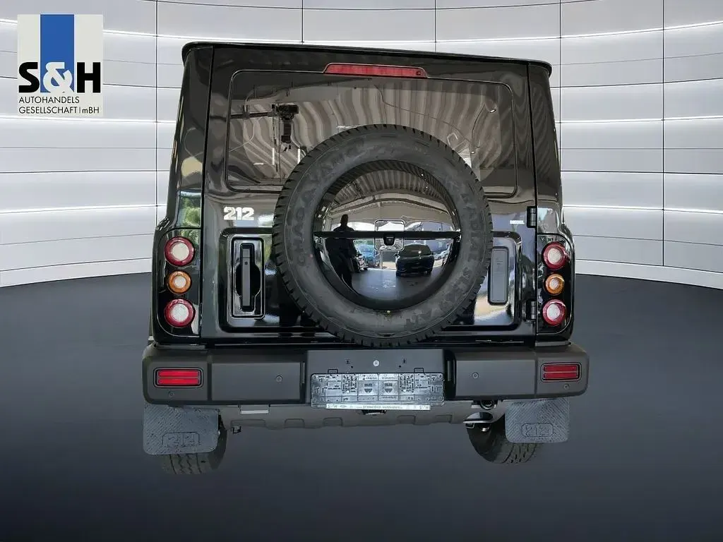 Neu BAW 212 166 PS (122 kW) 2026 Schwarz SUV