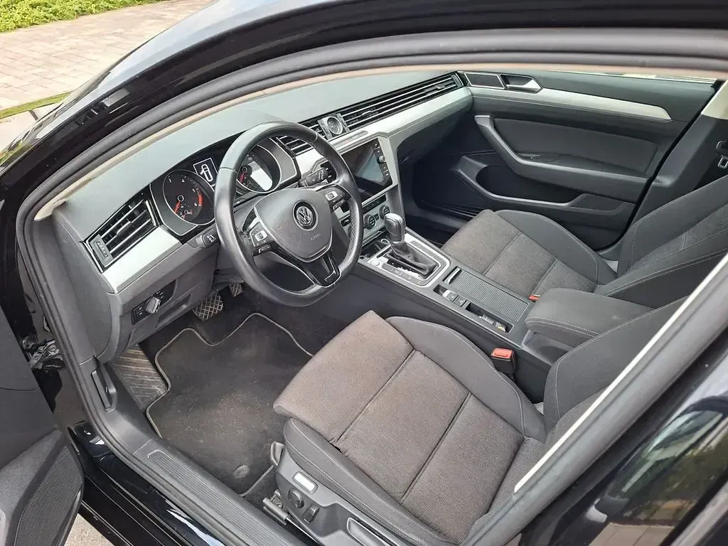 Gebraucht VW Passat Comfortline 190 PS (139 kW) 2019 Schwarz Limousine