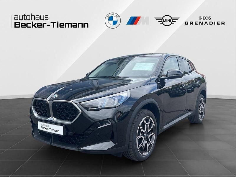 Saphirschwarz Gebraucht 2024 BMW X2 Efficient Dynamics SUV | 39.795 € - Bild 1/4