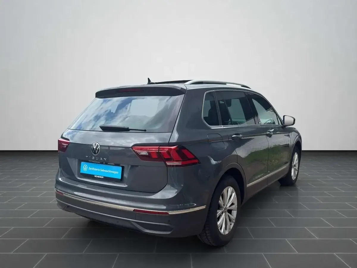 Gebraucht VW Tiguan Move 150 PS (110 kW) 2024 Grau SUV