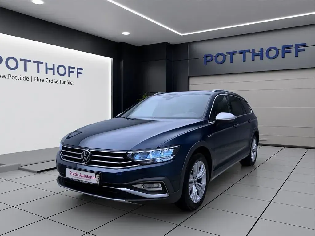 Gebraucht VW Passat Alltrack 200 PS (147 kW) 2023 Blau Kombi