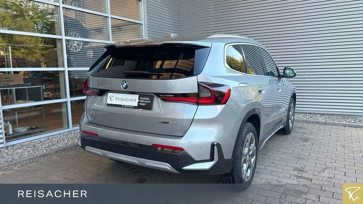 Gebraucht BMW X1 Sport Line 170 PS (125 kW) 2025 Spacesilber metallic SUV