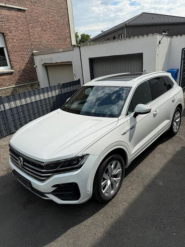 Weiß Gebraucht 2019 VW Touareg R-line SUV | 26.500 € (Superpreis) - Bild 1/4
