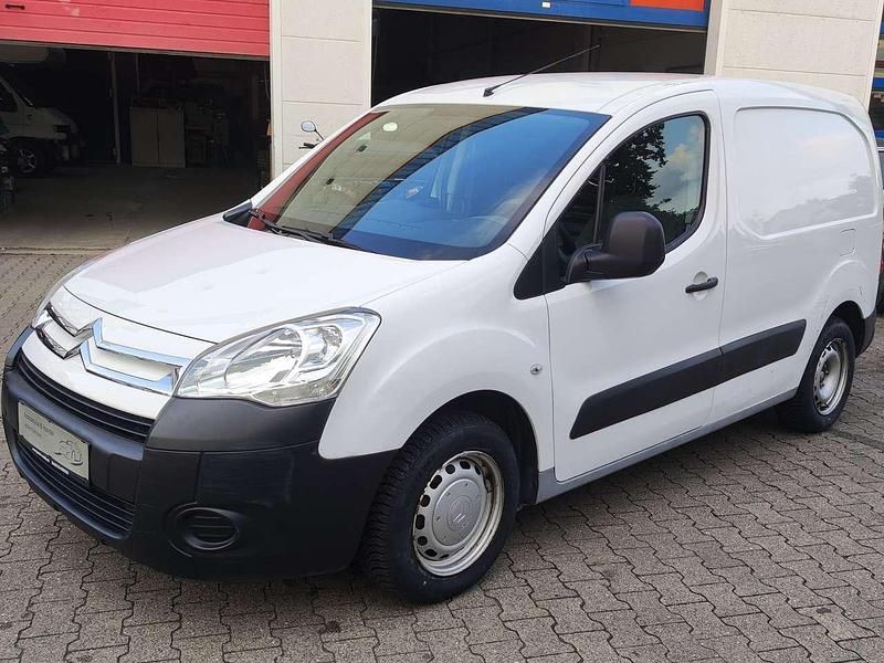 Blanc banquise Gebraucht 2011 Citroën Berlingo Van / Kleinbus | 4.590 € (Fairer Preis) - Bild 1/4
