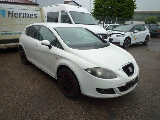 Weiß Gebraucht 2008 Seat Leon Sport Limousine | 1.350 € (Guter Preis) - Bild 1/4