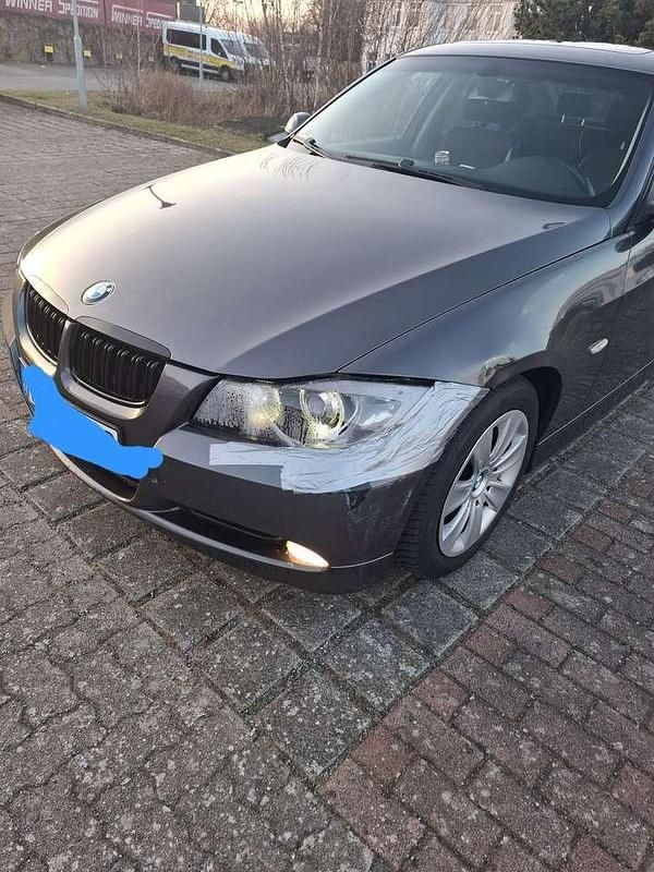 Gebraucht BMW 320 150 PS (110 kW) 2007 Kombi