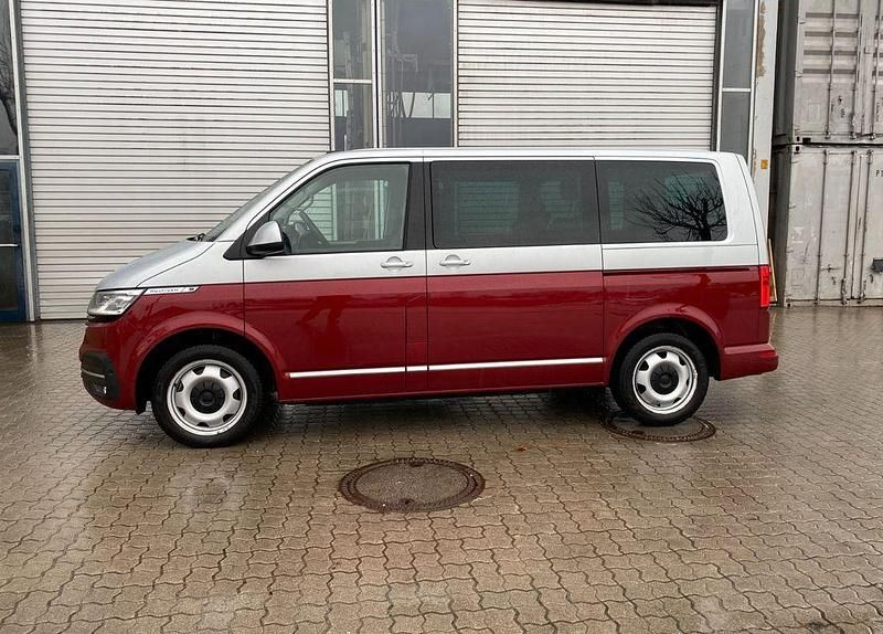 Gebraucht VW Multivan 204 PS (150 kW) 2022 Rot Van