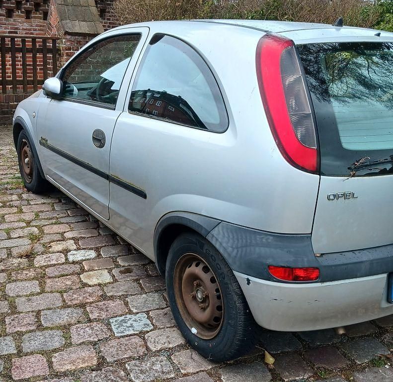 Gebraucht Opel Corsa Comfort 75 PS (55 kW) 2001 Silber Kleinwagen