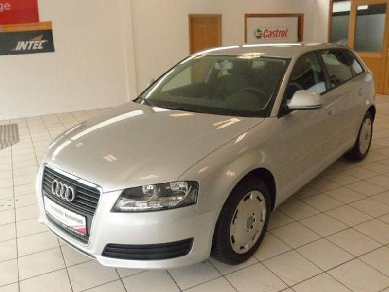 Gebraucht Audi A3 Attraction 103 PS (75 kW) 2009 Andere Kleinwagen