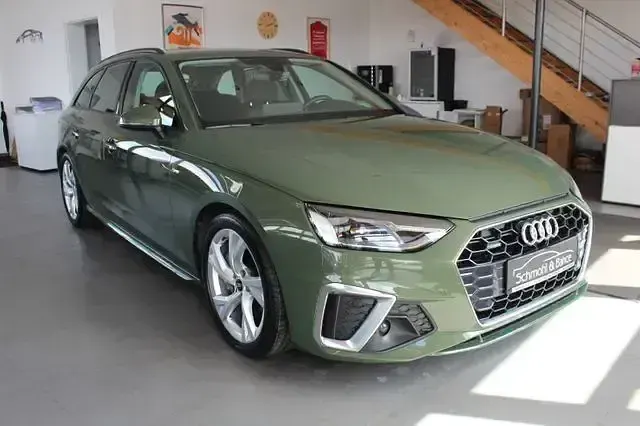 Gebraucht Audi A4 S-Line 204 PS (150 kW) 2023 Grün Kombi
