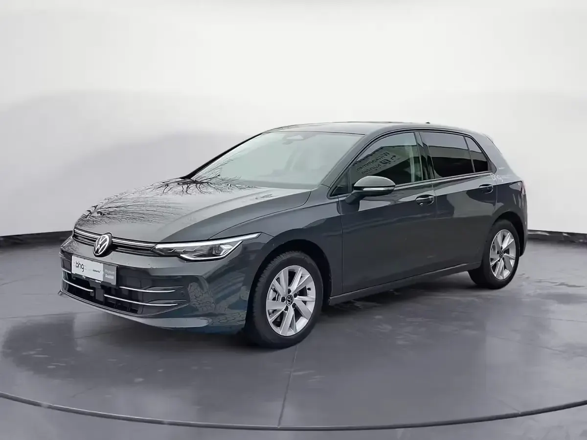Gebraucht VW Golf VIII Life 150 PS (110 kW) 2026 Limousine