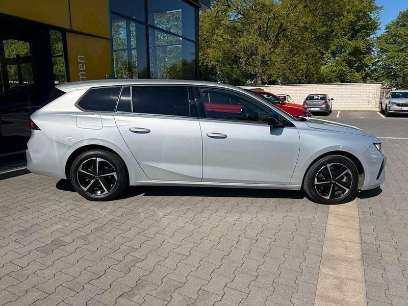 Gebraucht Opel Astra 131 PS (96 kW) 2024 Silber Kombi