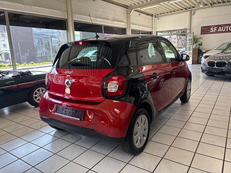 Gebraucht Smart ForFour Basis 71 PS (52 kW) 2016 Schwarz Kleinwagen